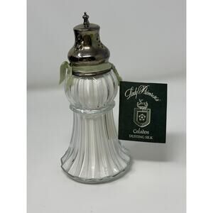 Vintage Lady Primrose Celadon Dusting Silk Sealed 3 Ounces Shaker